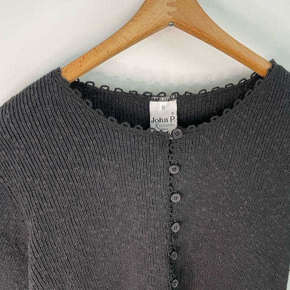 John P knit works 100% cotton made in Greece boxy cropped knit shirt - Picture 3 of 13